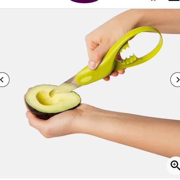 Chef'n Avoquado Green Plastic 4 in 1 Avocado Tool - - Picture 8 of 9